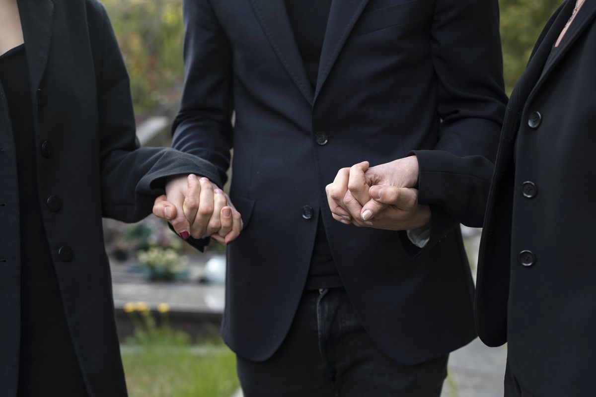 Funeraliex.md - похоронные услуги и репатриация умерших в Молдову из Европы и СНГ. 